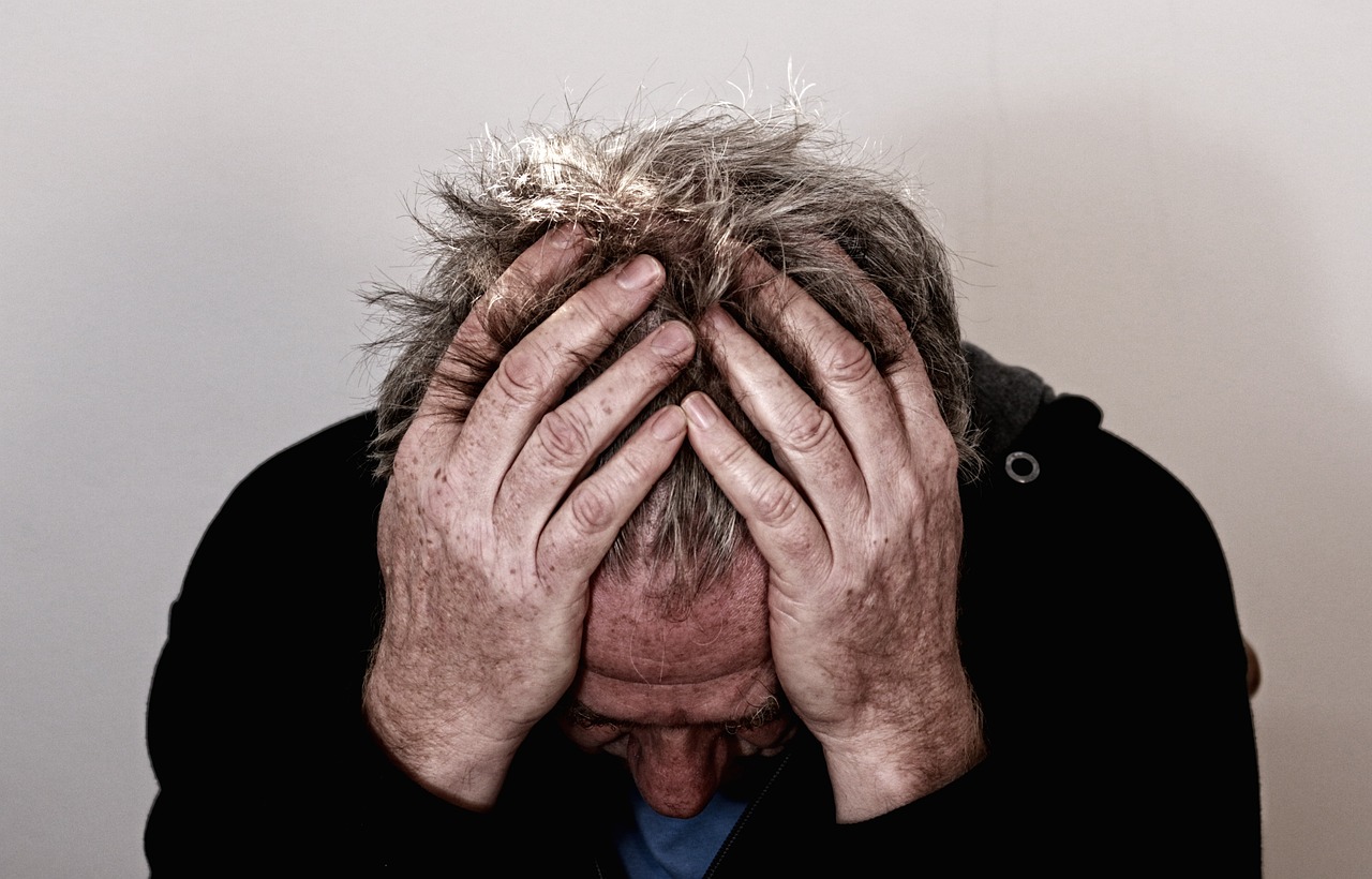 Navigating Turbulent Times: Effective Facebook Crisis Management Strategies for Businesses