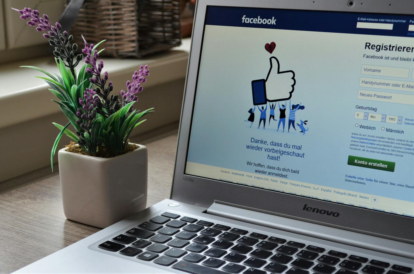 Meta Introduces Ad-Free Subscription Model in Europe for Facebook and Instagram