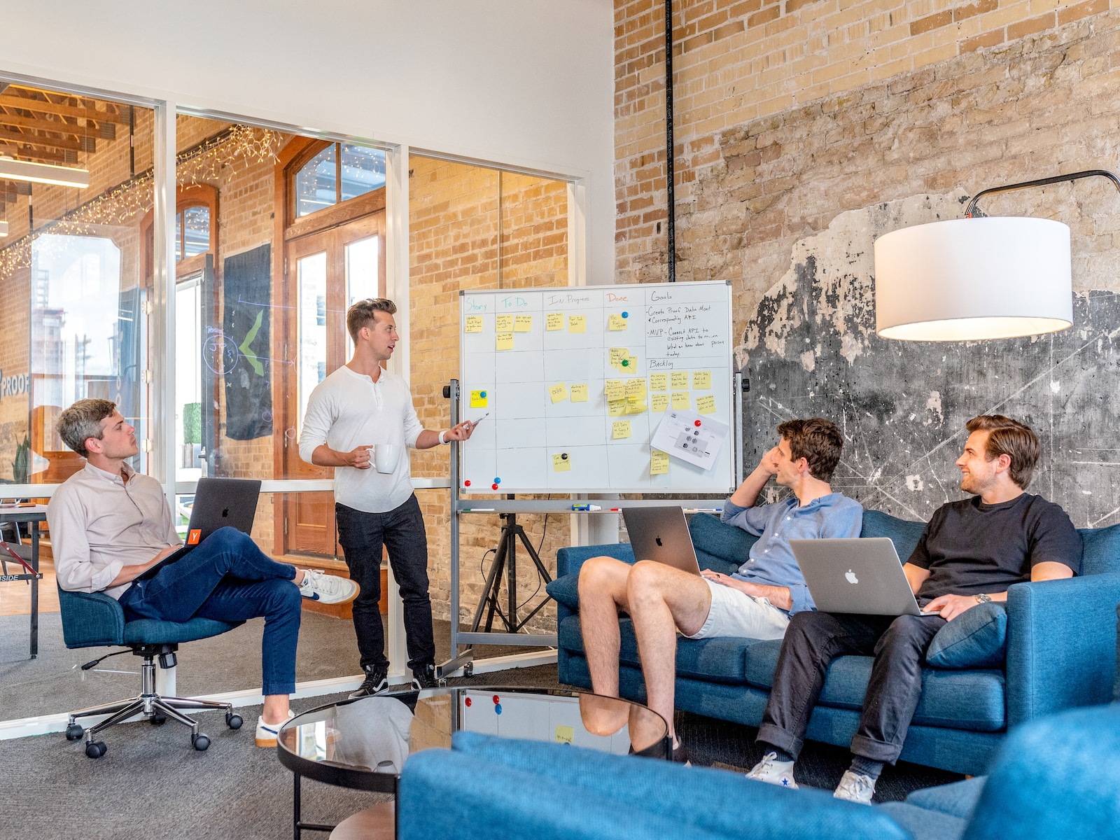 Advanced Strategies for Business Networking with Facebook Groups in the UK