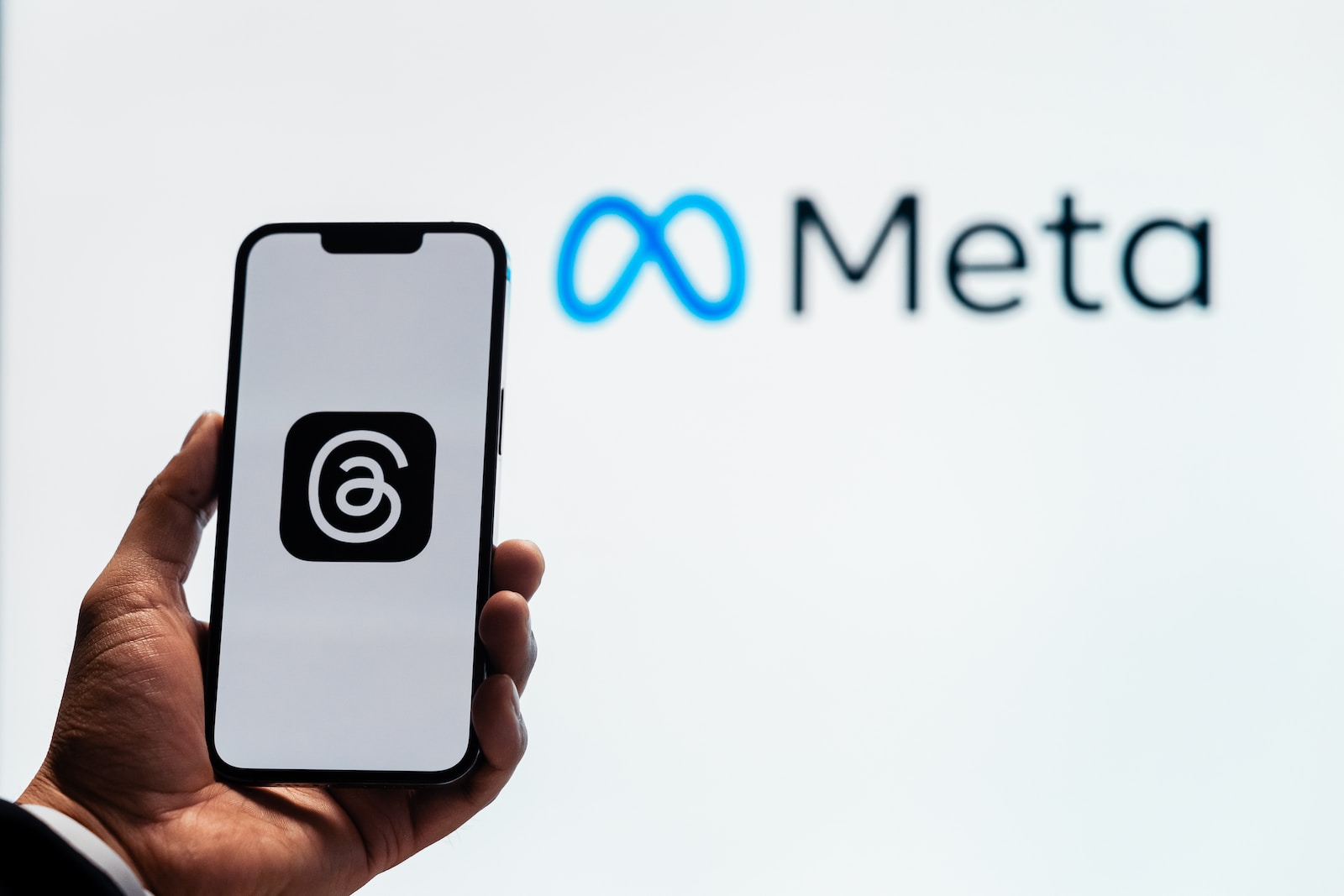 Meta’s New Generative AI Features: Revolutionising Social Media Interaction
