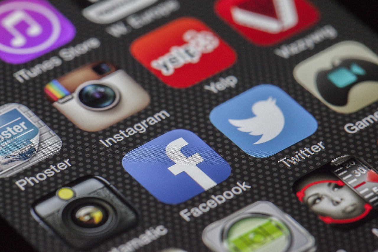 Navigating AI-Generated Content on Facebook: Insights for Business Users